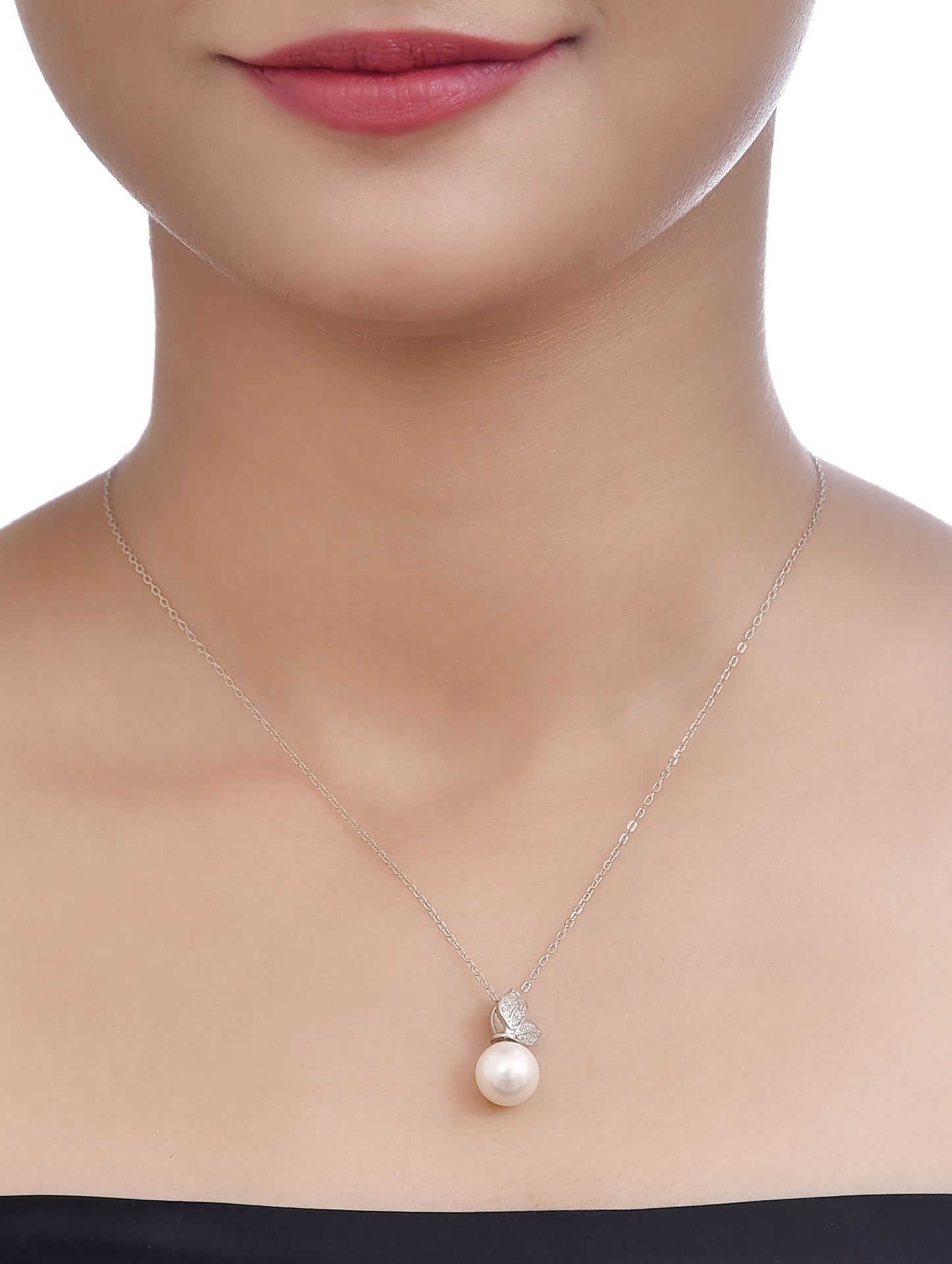 Celeste Pearl Pendant with Chain