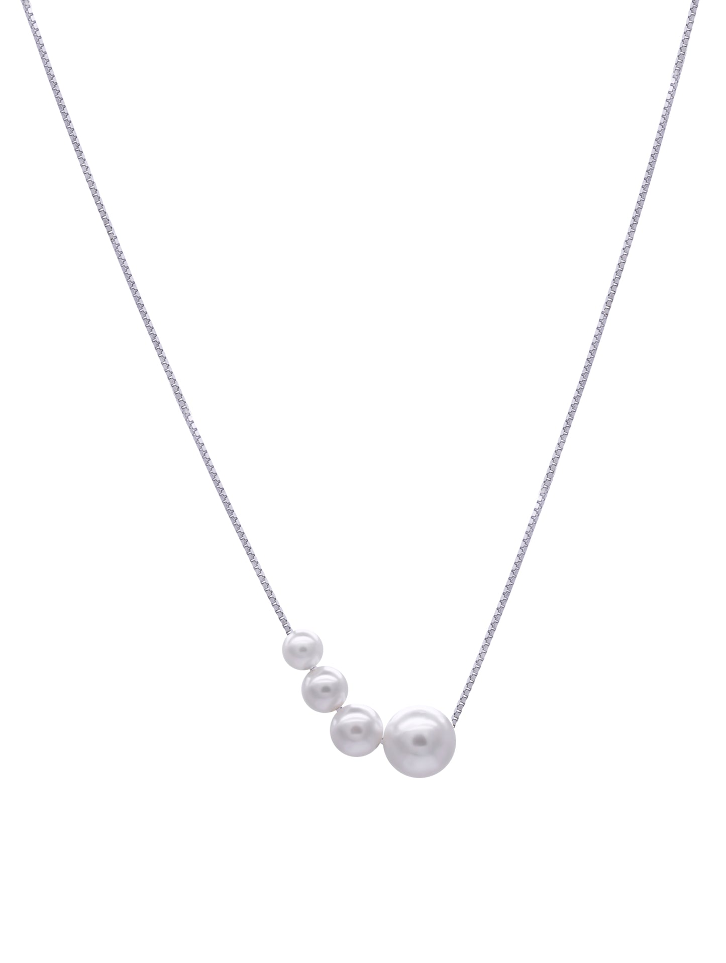 Elegant Pearl Chain