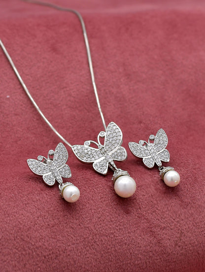 BUTTERFLY SHAPE PENDANT SET