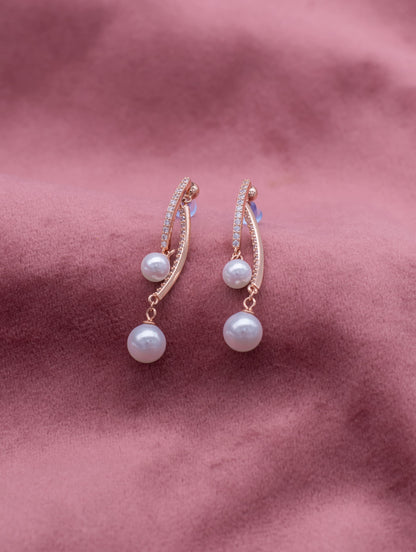 PEARL HANGING EARRINGS